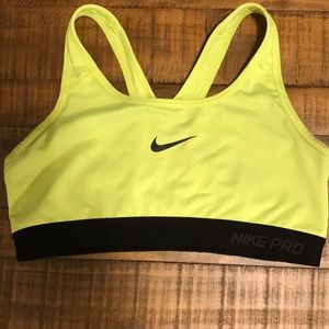 Nike Pro Sports Bra